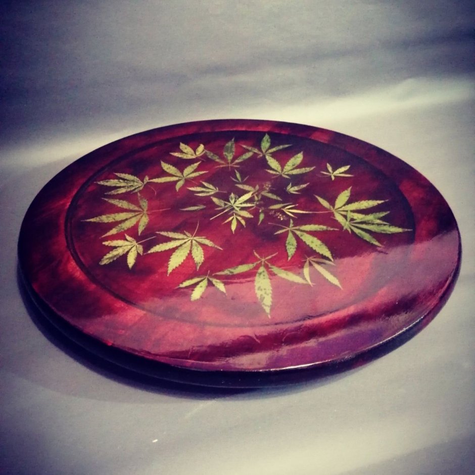 Столик из эпоксидной смолы