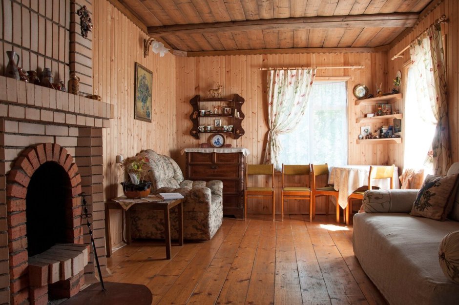 Комнатап вдеревенском доме