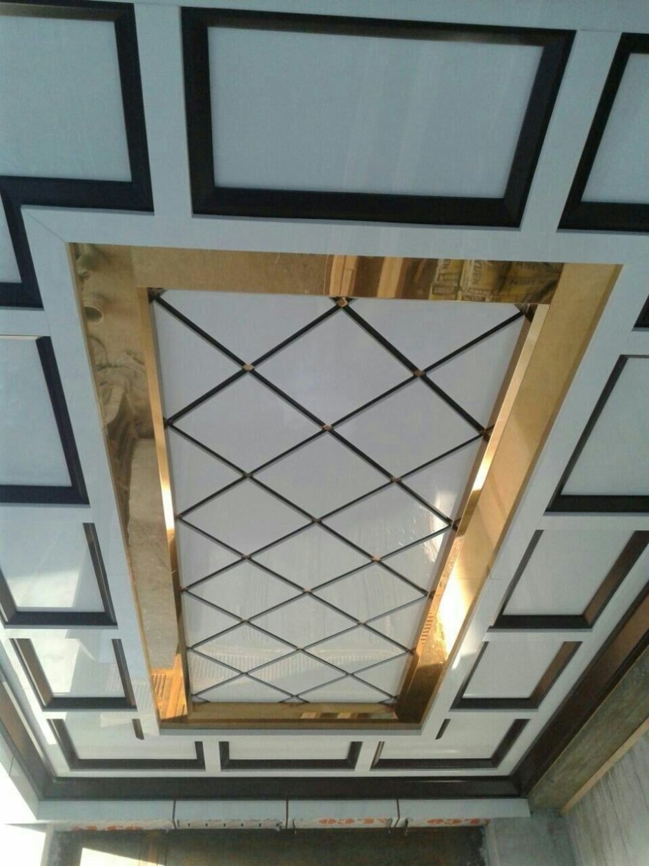 Алкофан потолок