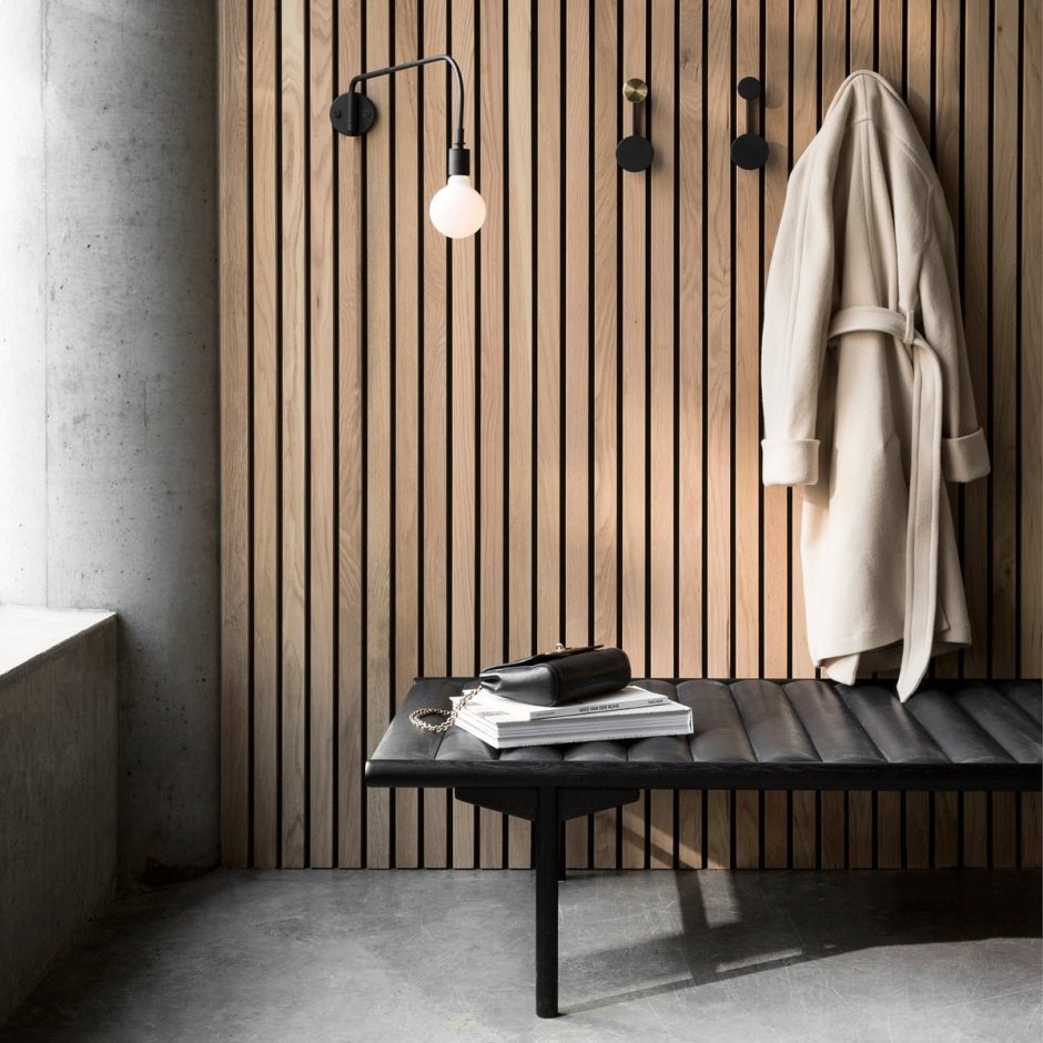 Прихожая с рейками