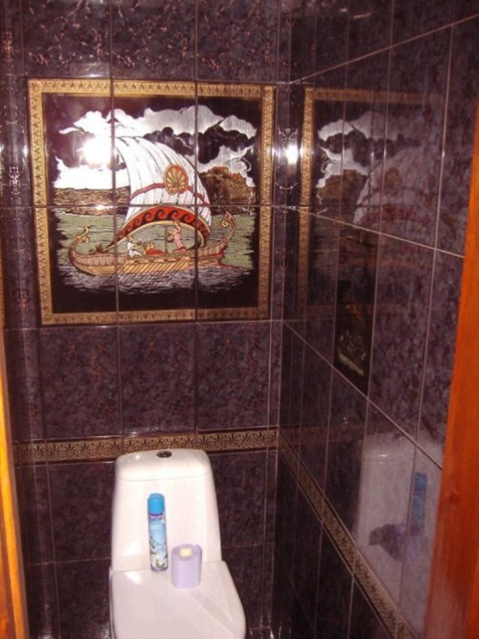 Панно в туалете