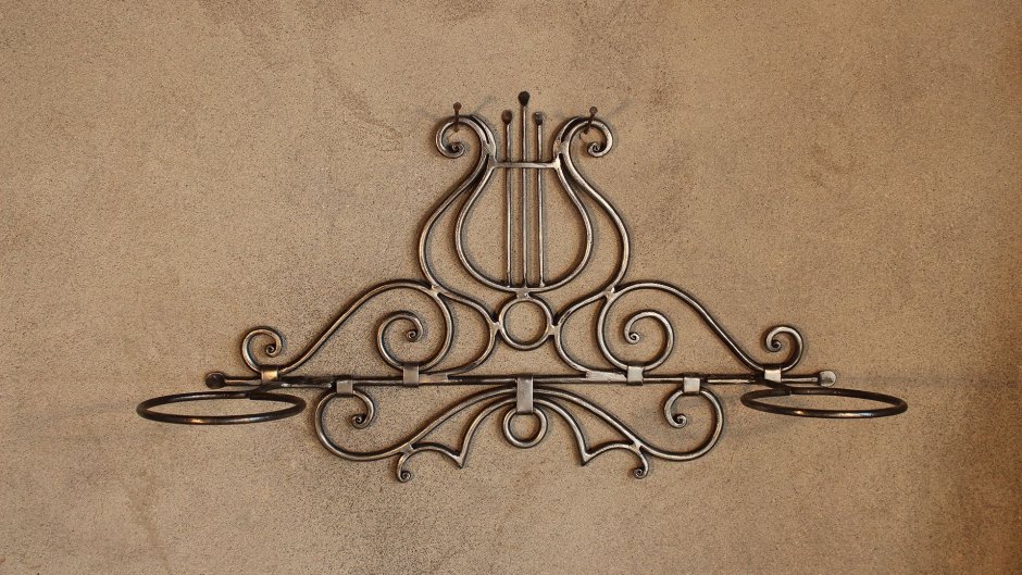 Подцветочник настенный кованый