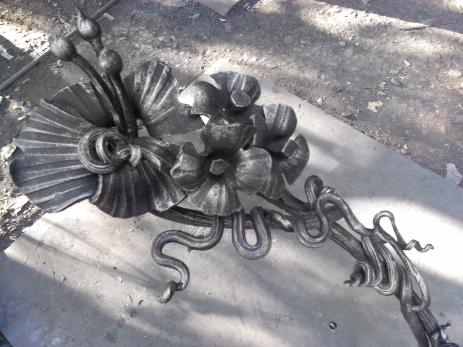 Аканты цветок ковка