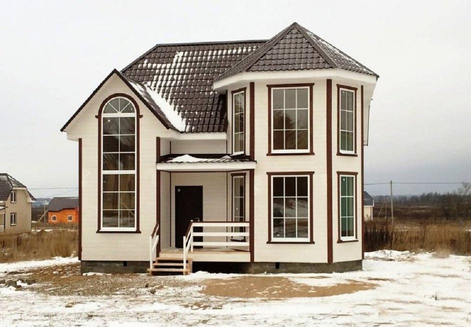 Дом с эркером