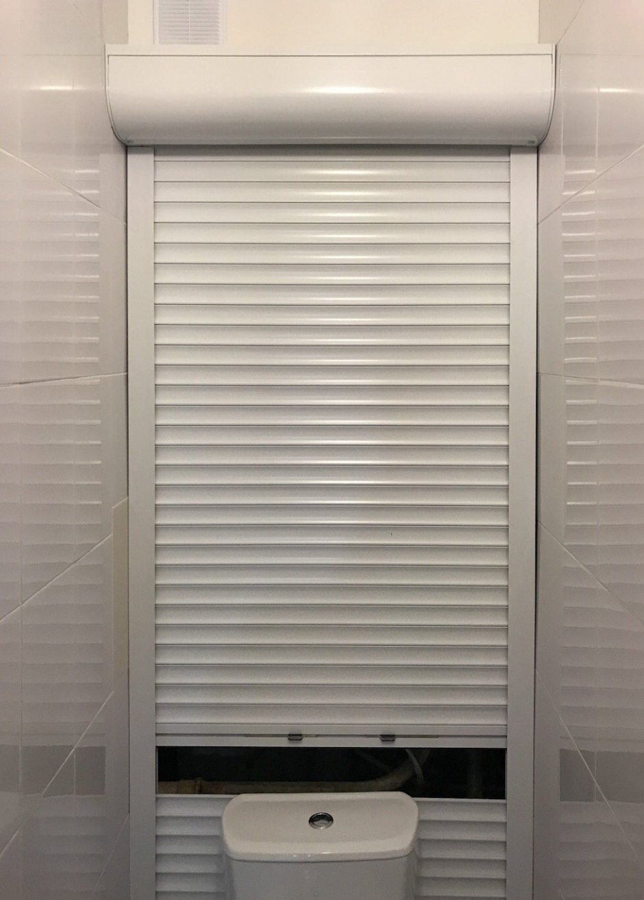 Жалюзи для сантехнического шкафа в туалете