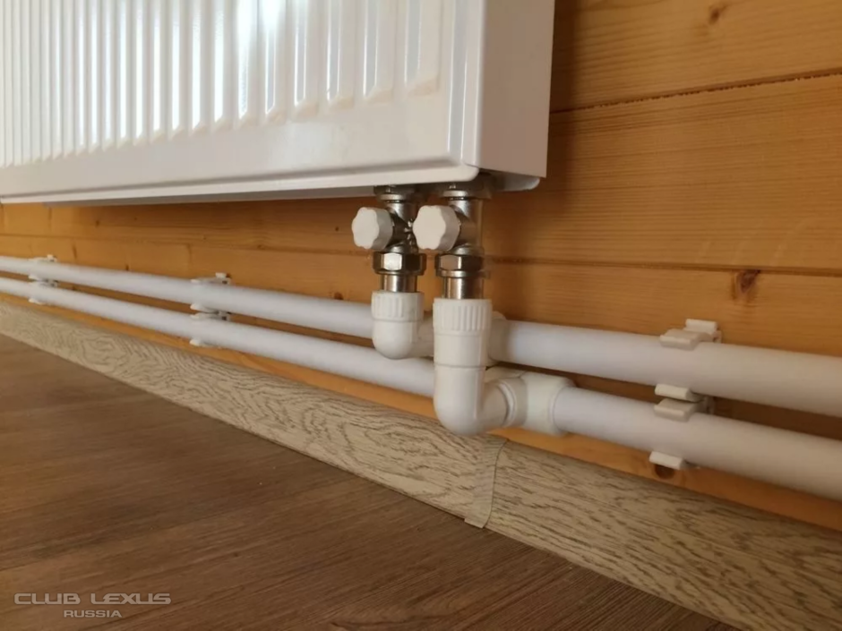 Монтаж радиатора Керми с нижним подключением на полипропилен