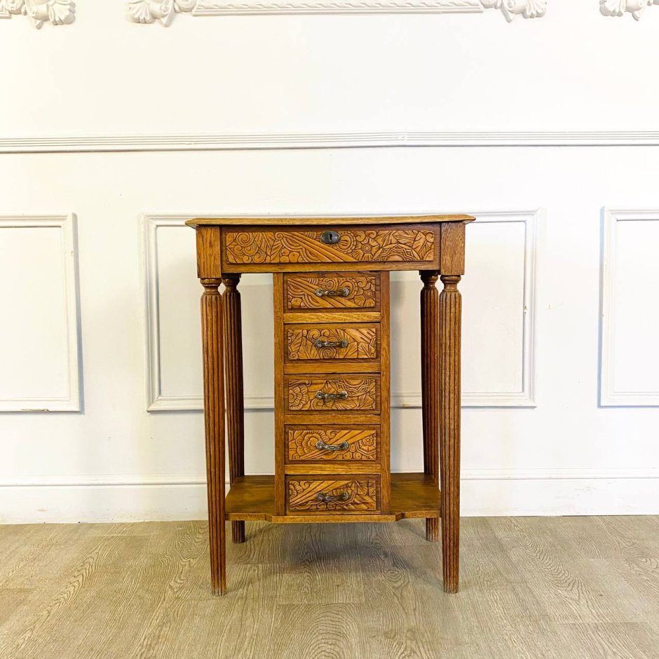 Старинный комод