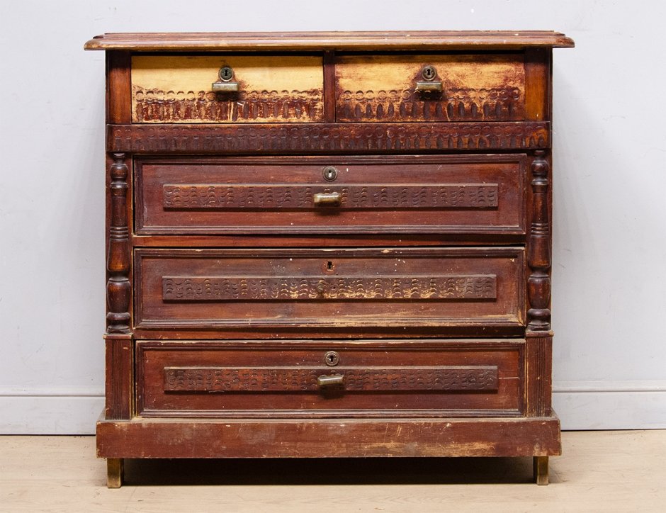 Антикварная тумбочка