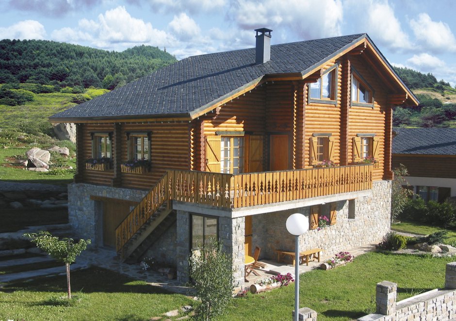 Комбинированный дом бревно