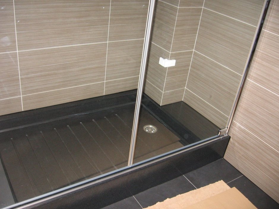 Бордюрная лента для ванны самоклеящаяся