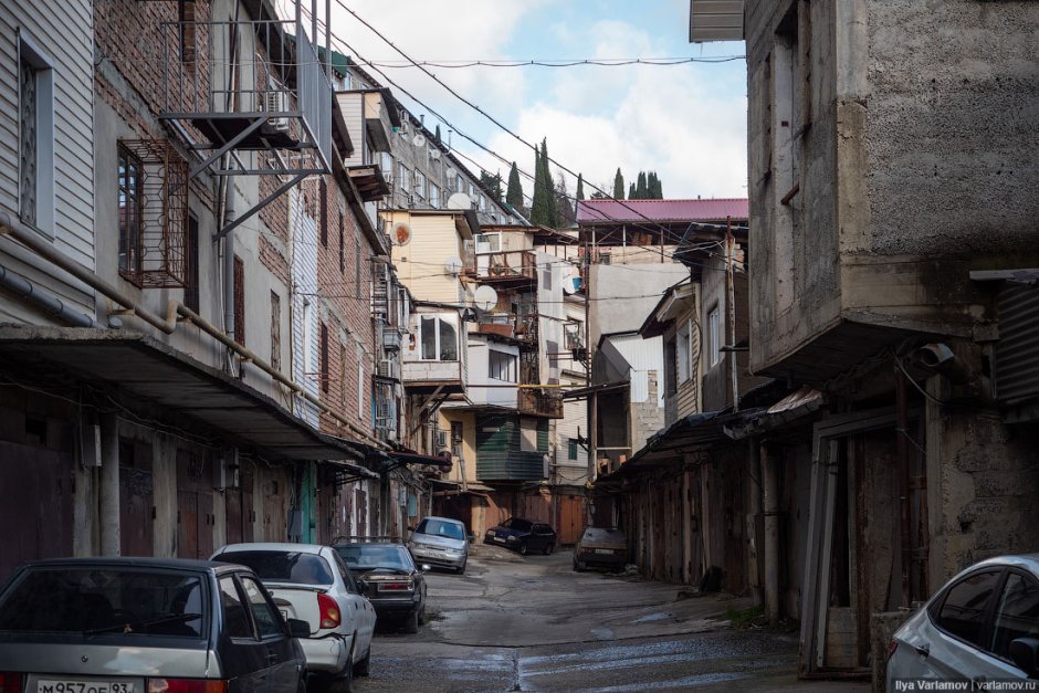 Фавелы Адлер