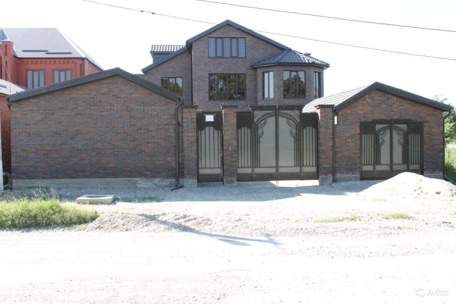 Чеченские дома из кирпича