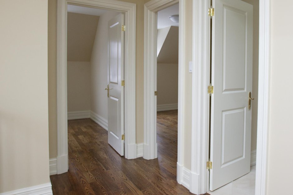 Плинтус в дверном проеме