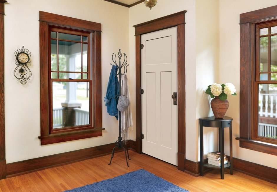 Коричневые двери в интерьере