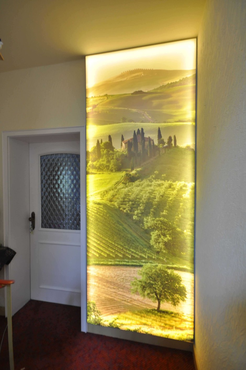 Декоративное окно с подсветкой