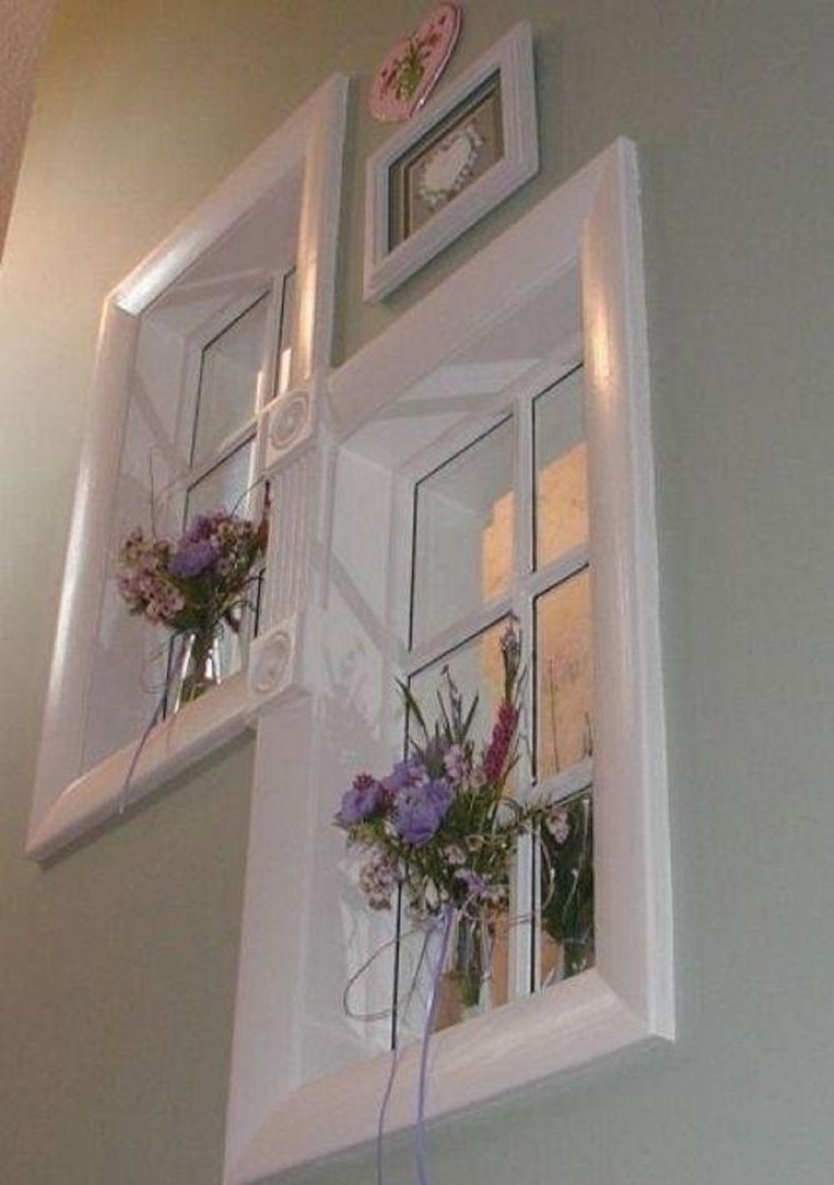 Фальш окно с подсветкой в интерьере