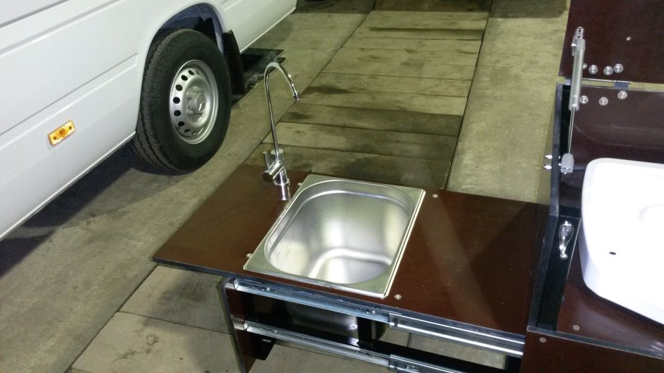 Outdoor Folding Portable Fish Hunting Cleaning Cutting Table Camping Sink Faucet