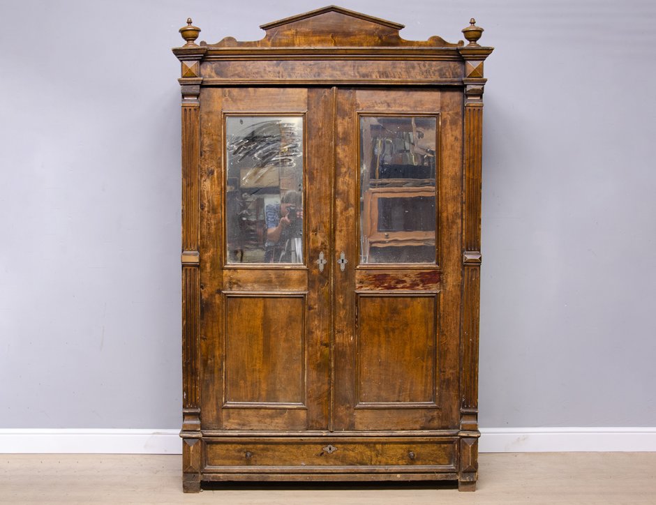 Угловой буфет