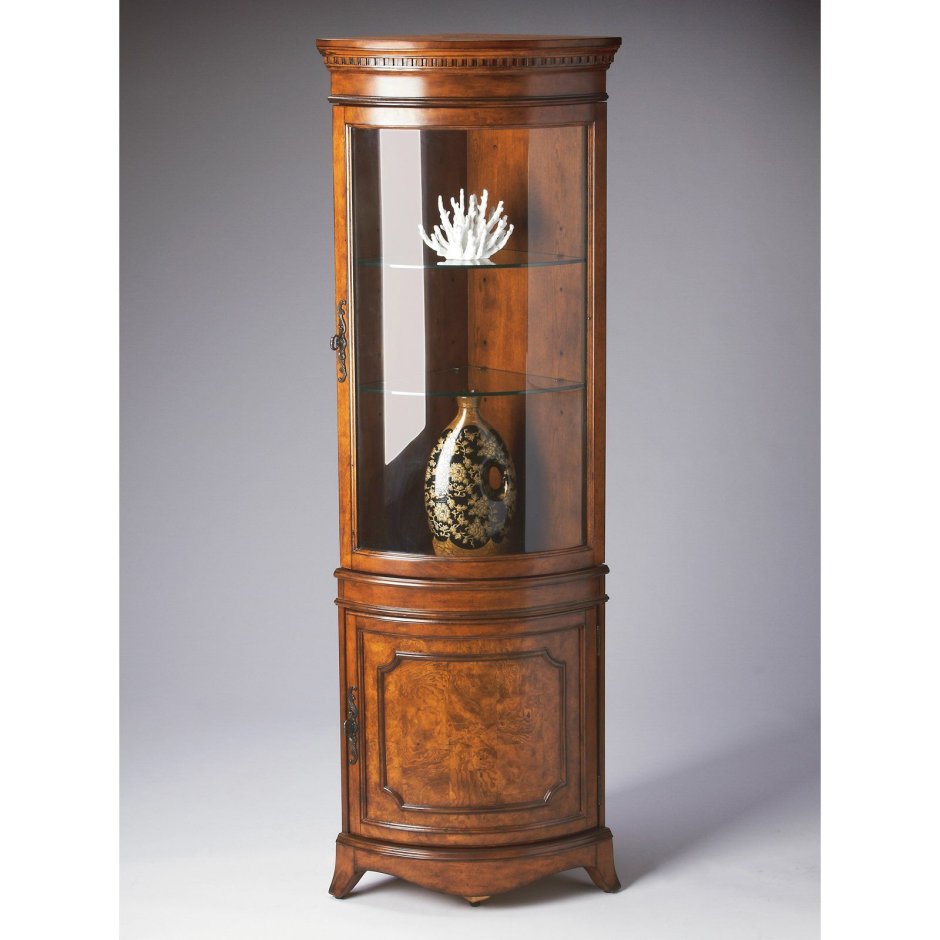 Антикварный шкаф 18 век