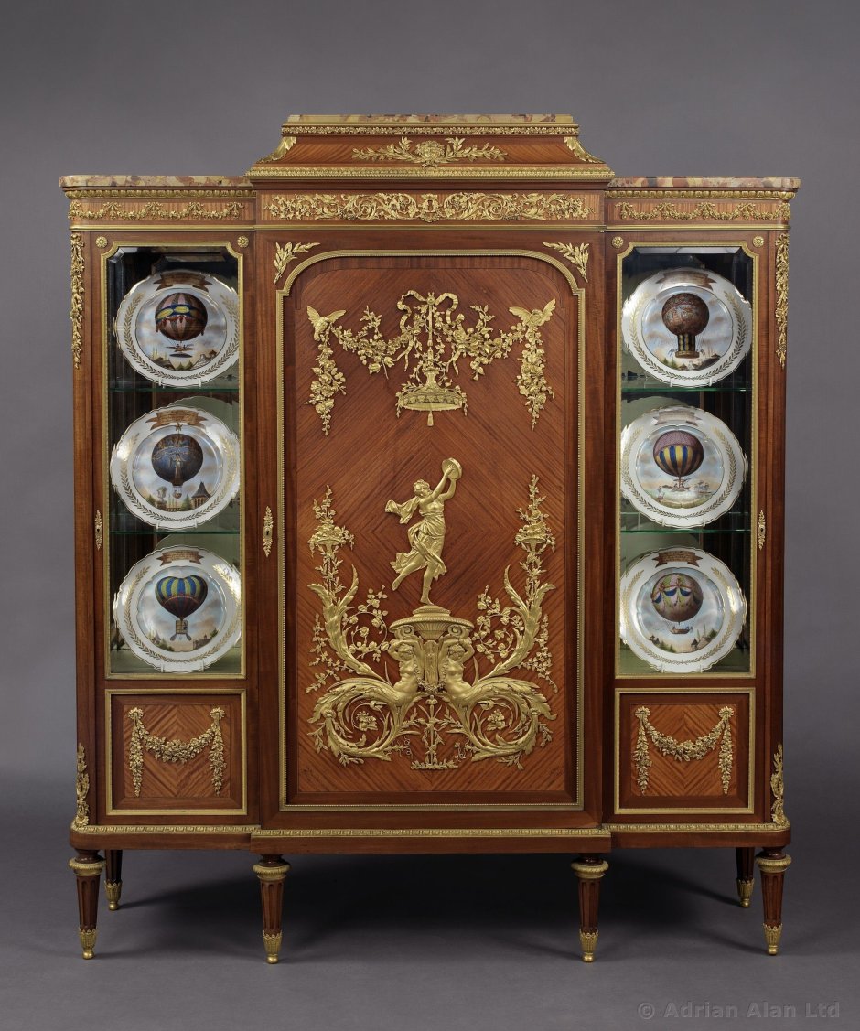 Книжный шкаф под старину