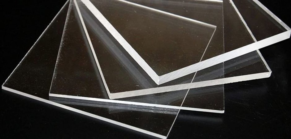 Монолитный поликарбонат 4мм (1250*2050)