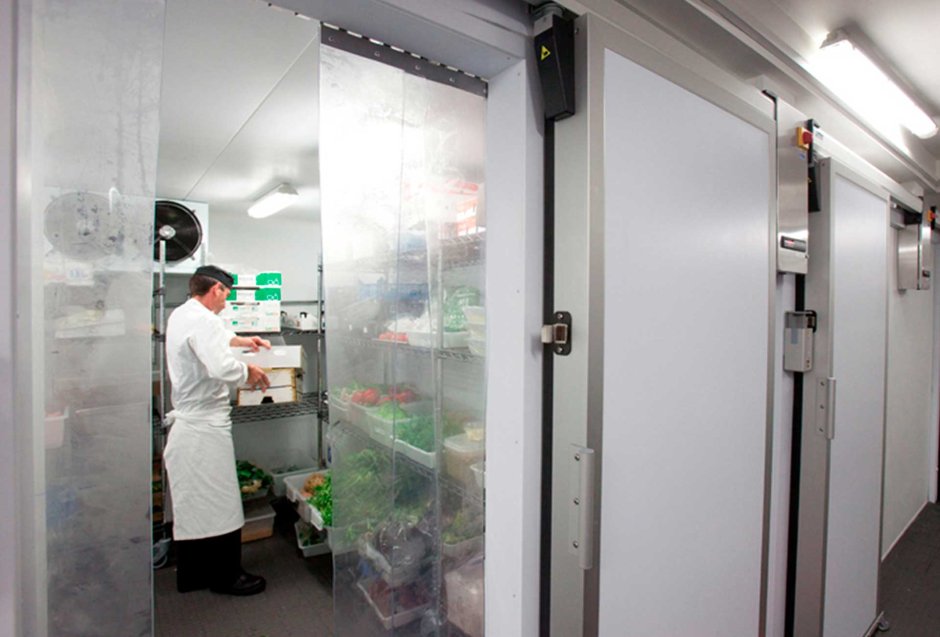 Холодильная камера в ресторане