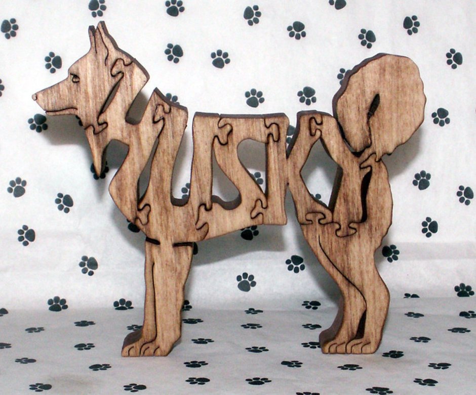 Деревянная лампа в форме собаки