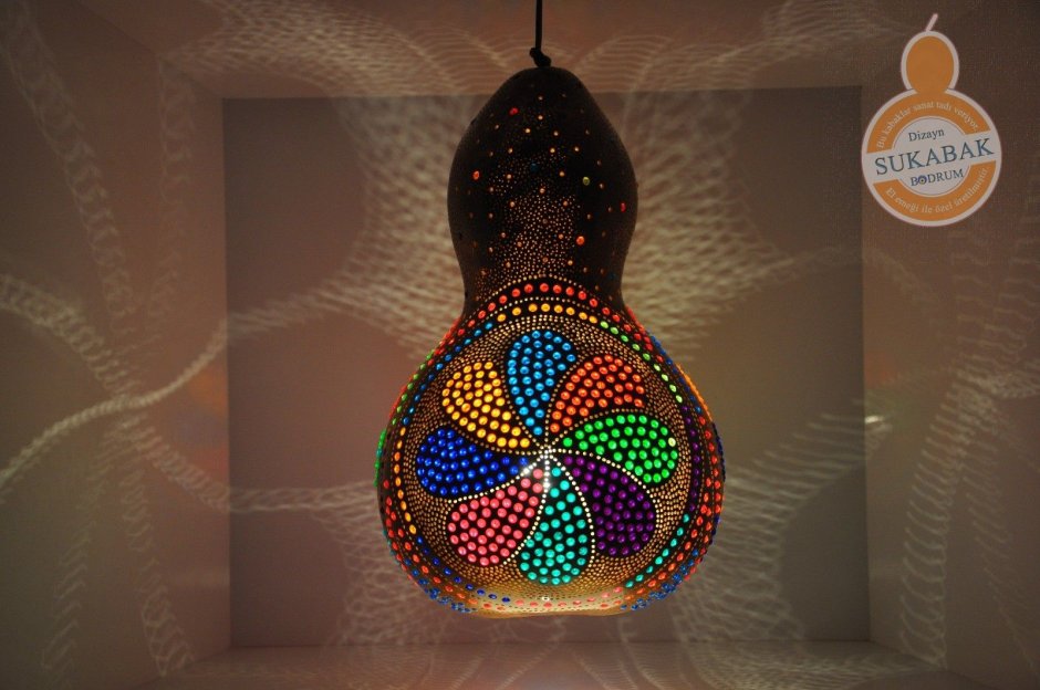 Светильники из лагенарии