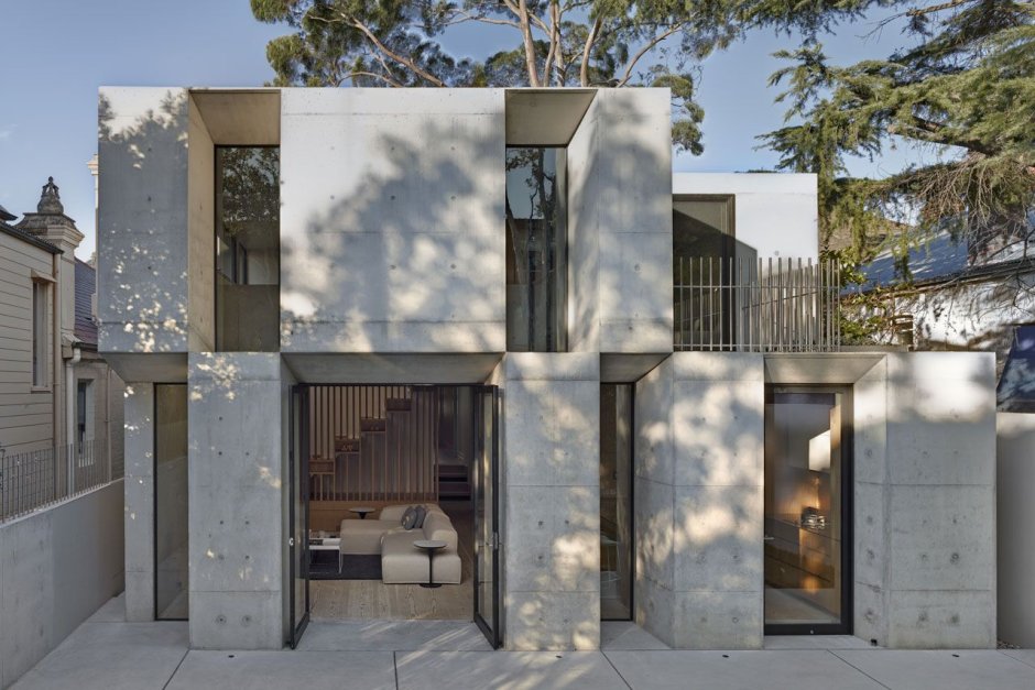 Монолитный бетонный дом