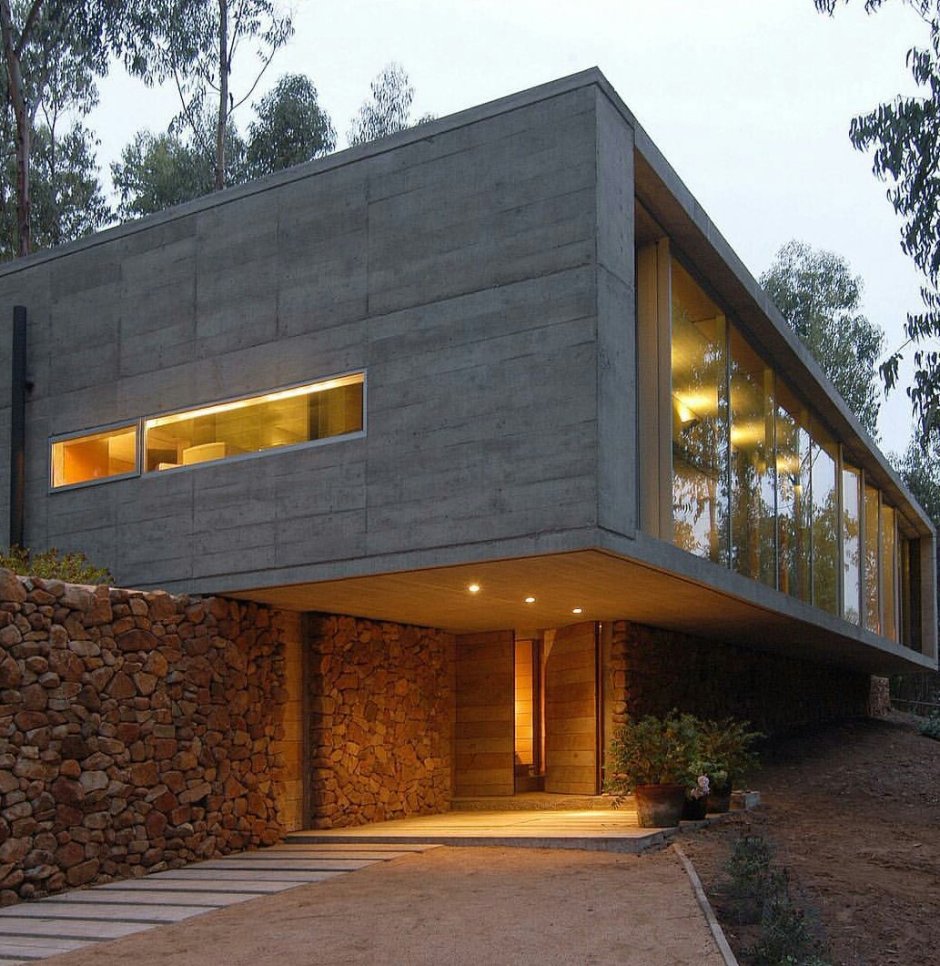 Дом бетонный монолит