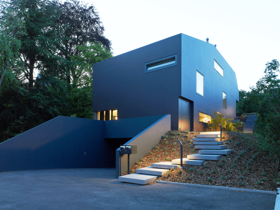 Современный монолитный дом