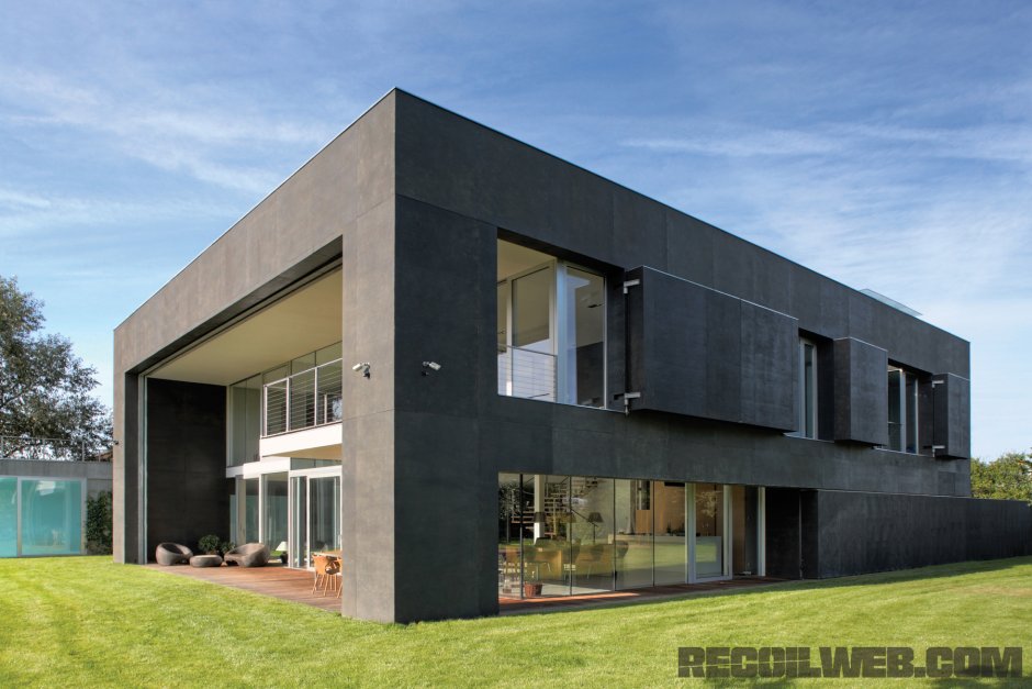 Бетонный дом