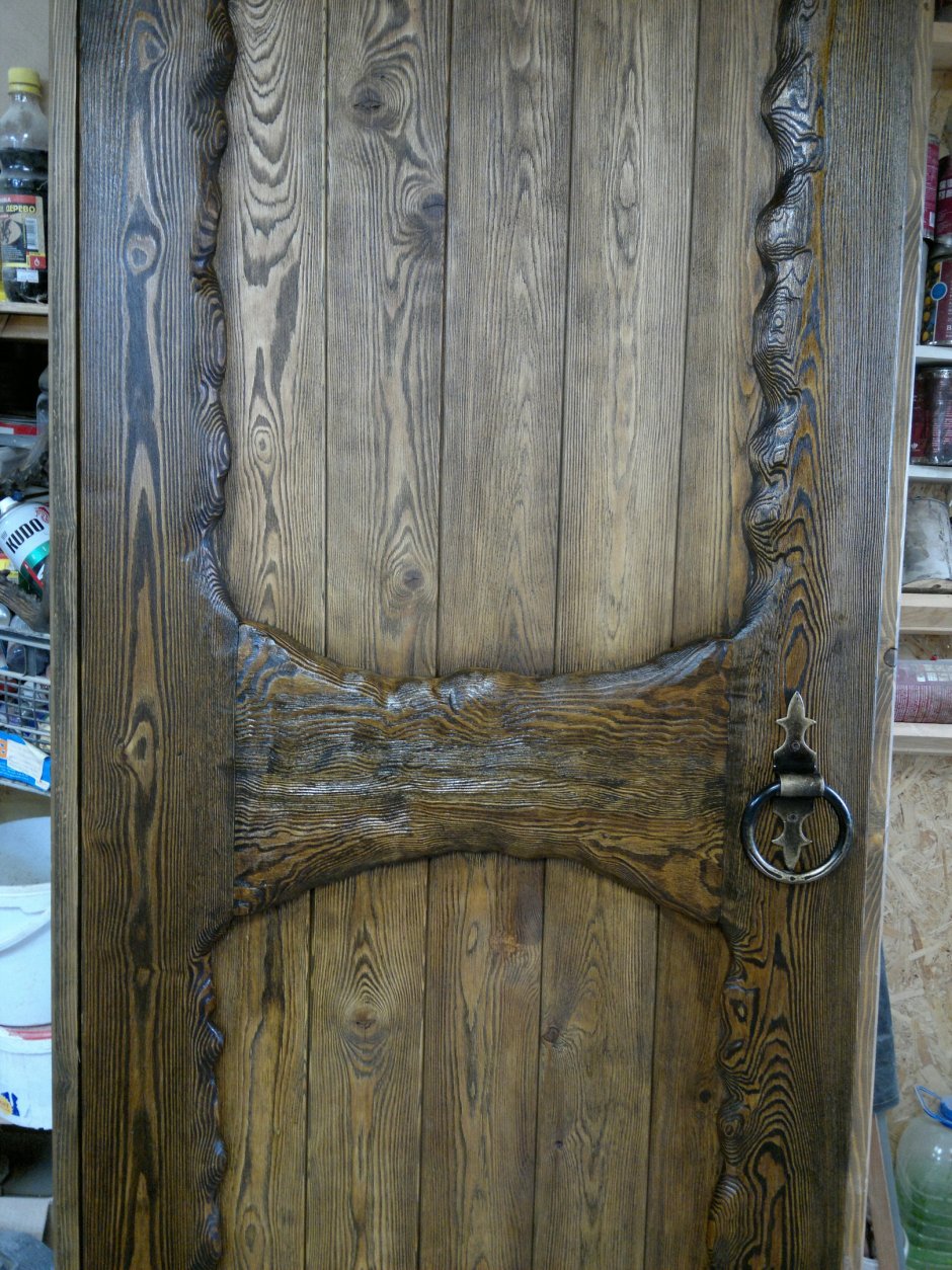 Входные двери под старину