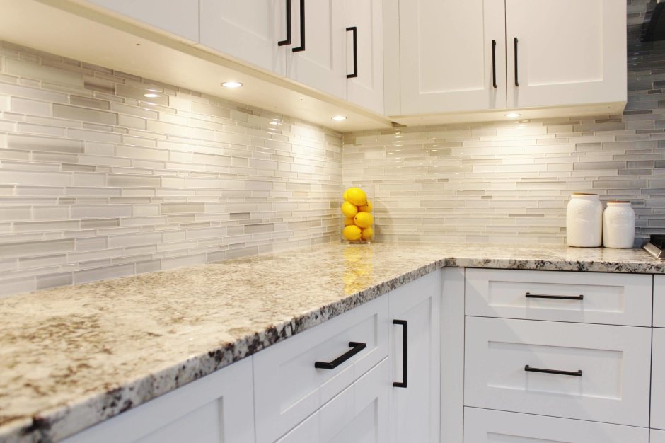 Фартук под белый камень