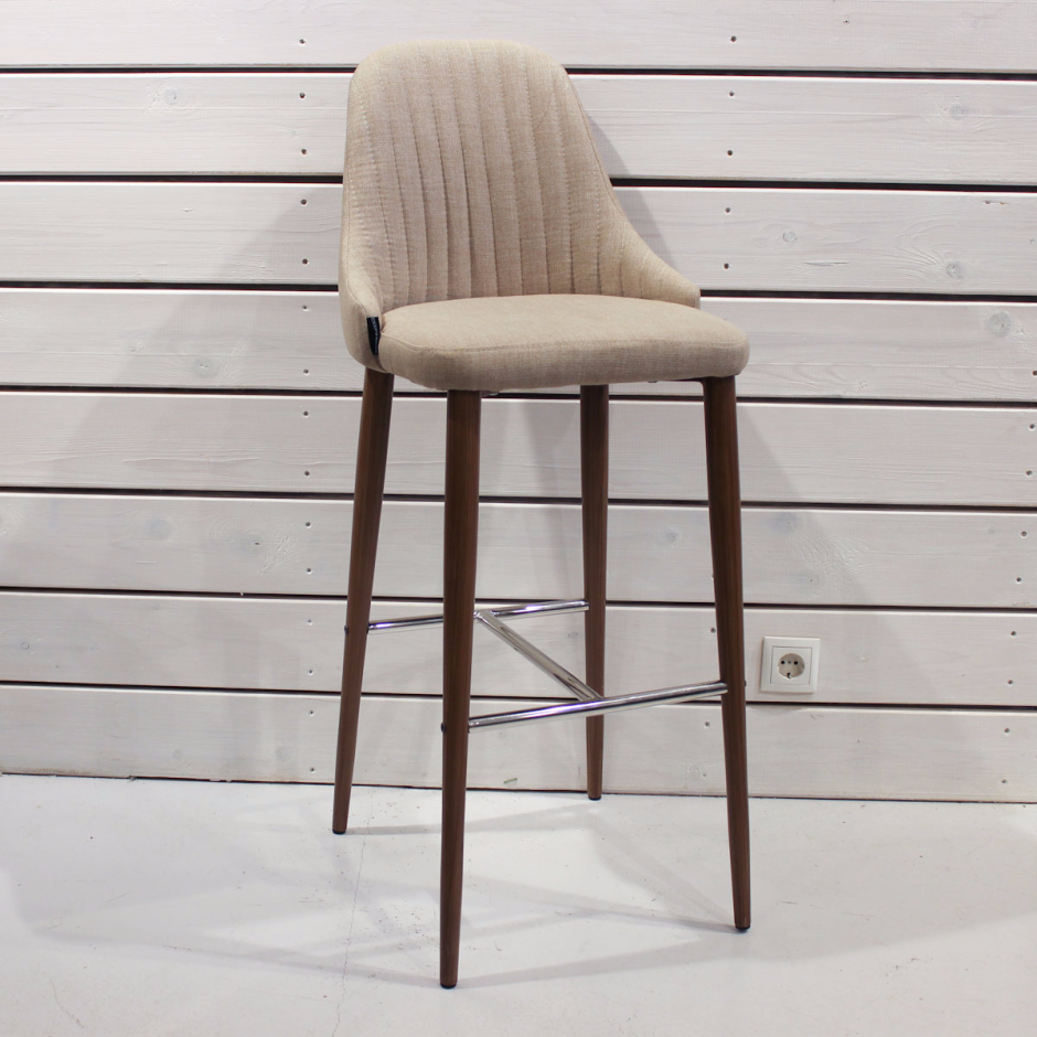 Стул полубарный Douglas