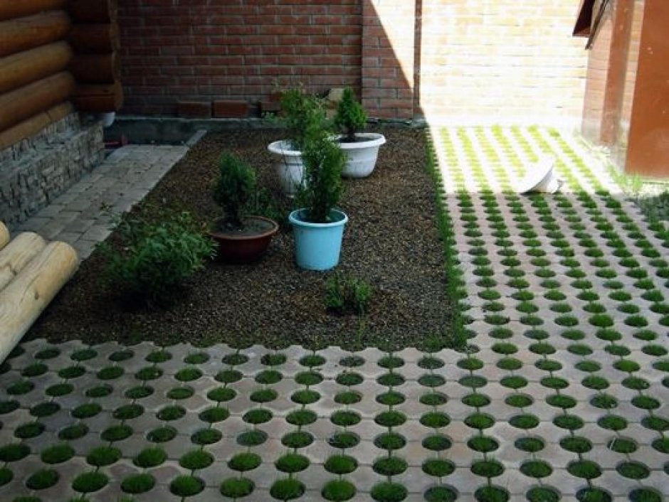 Экопарковка газонная решетка