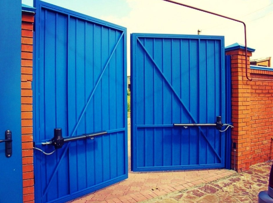 Ворота Дорхан с валом сзади