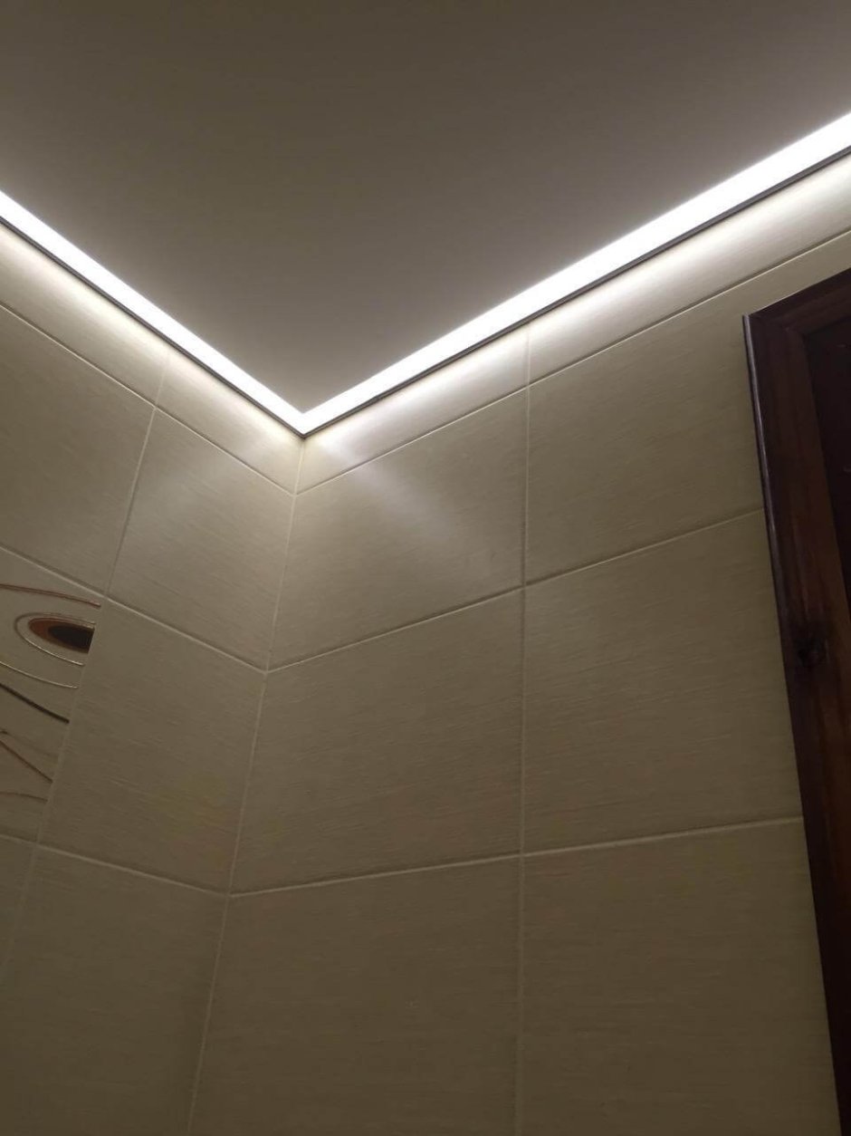 Световые линии Flexy в натяжном потолке