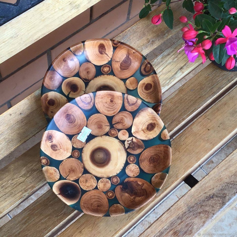 Декор из спилов дерева