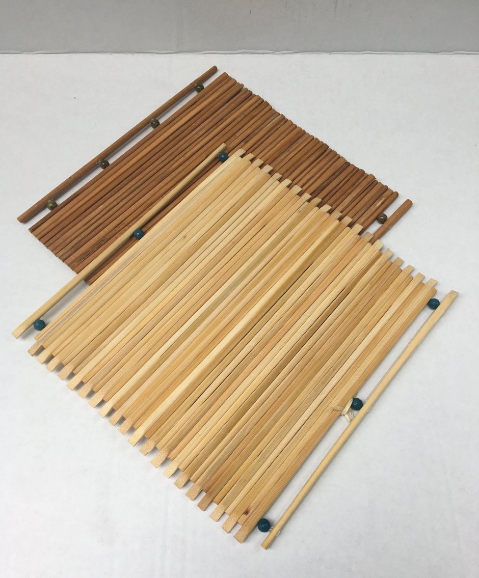 Подставка под горячее из палочек для суши