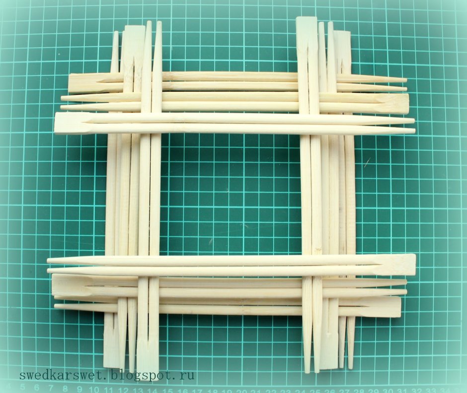 Шкатулка из палочек для суши