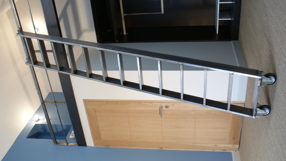 Лестница для антресоли