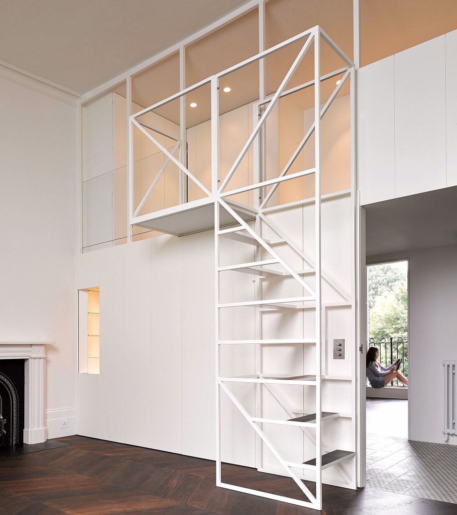 Лестница для антресоли