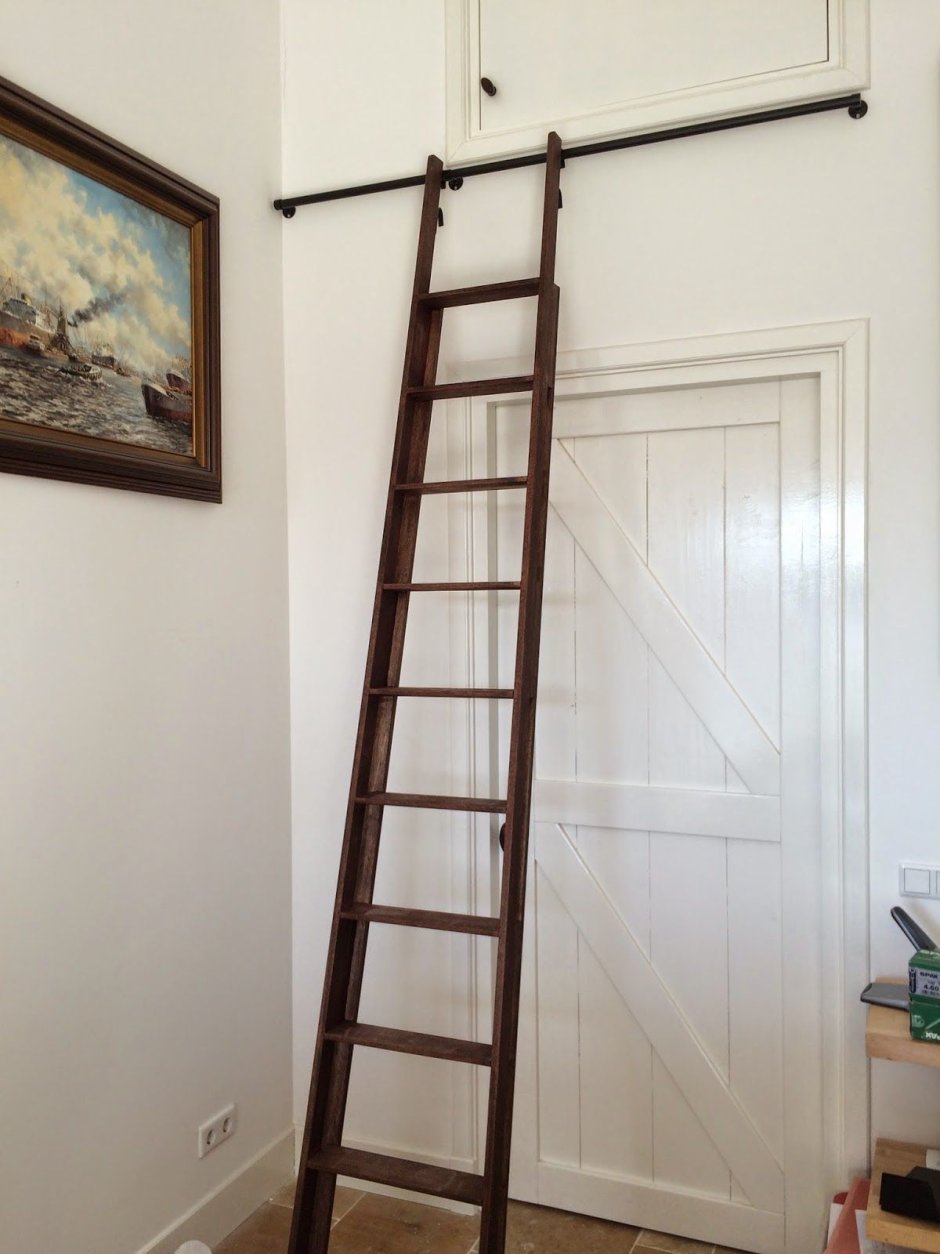 Лестница в Тини хаусе