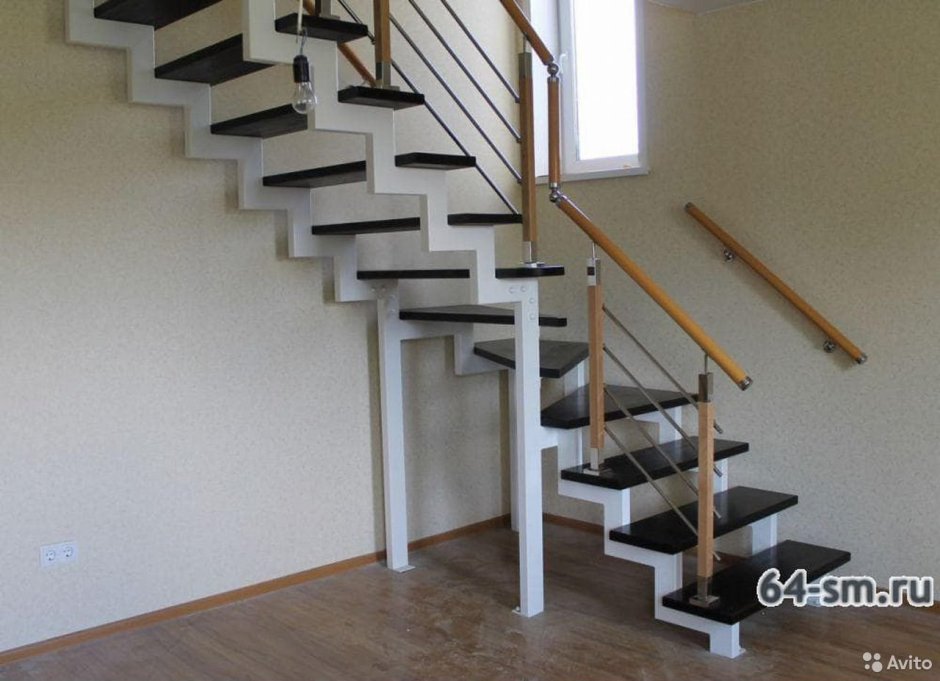 Ступени косоур из профильной трубы 40 40