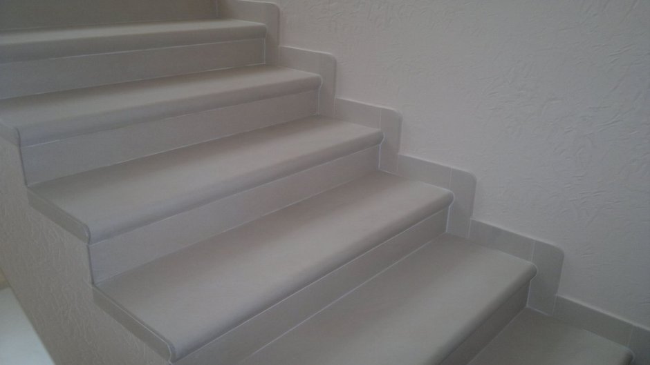 Обрамление деревянных ступеней