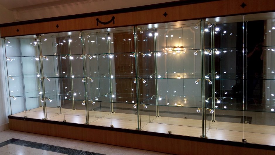 Lambert витрина 117