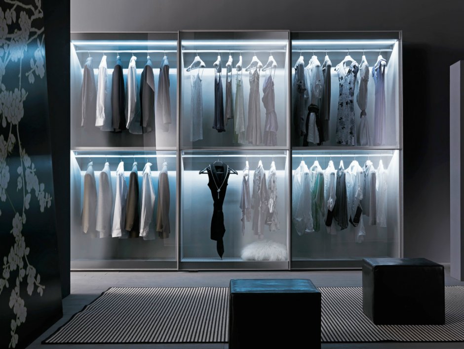 Шкаф купе с подсветкой