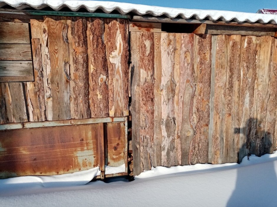 Отделка необрезной доской