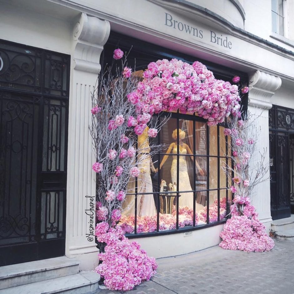 Фасад цветочного магазина